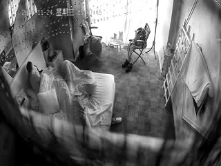 酒店偷拍 安防摄像头 11月24日最新流出 爆操极品大奶妹女友 裹硬J8骑乘肆意猛摇顶操花芯