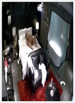 主题酒店偷拍年轻力壮小伙把身材修长的大学女友干的...