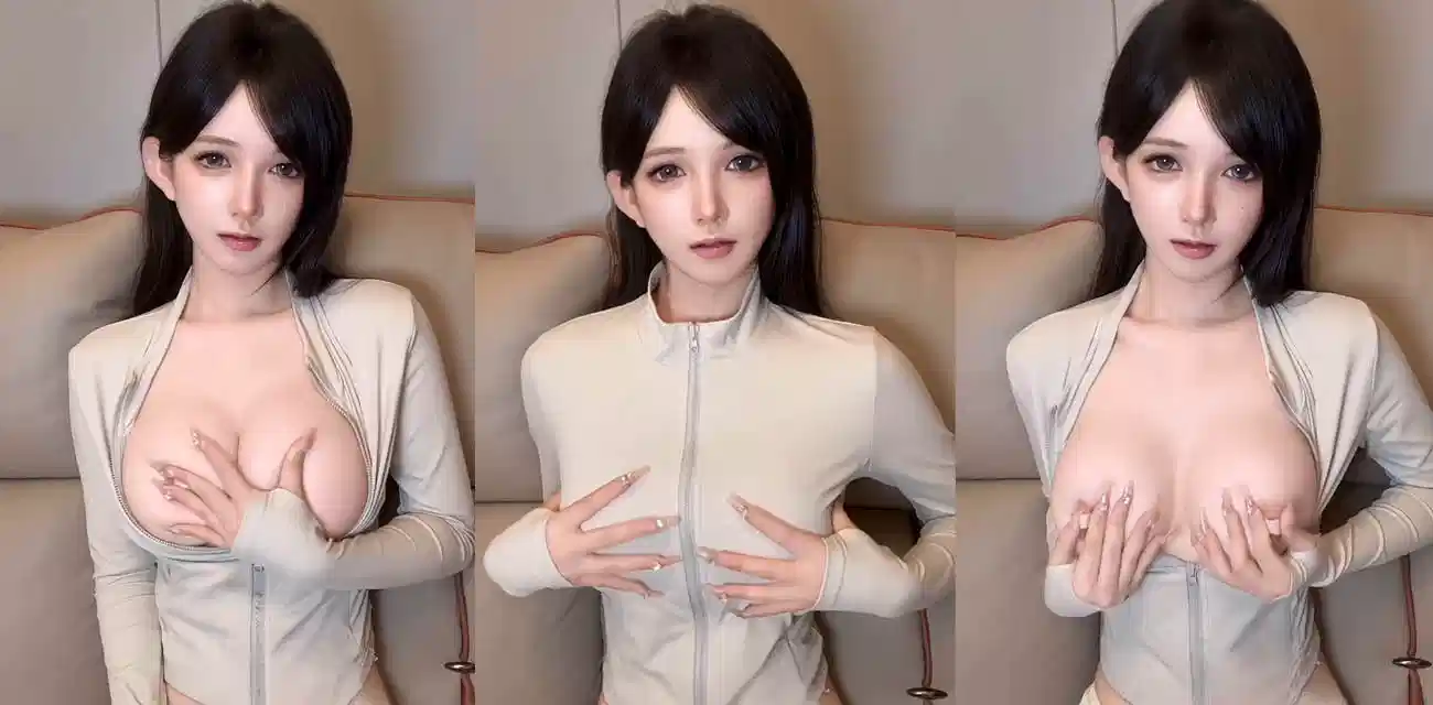 顶级福利姬【Ashyliiii】定制私拍，童颜巨乳美少女掰穴特写，肥美鲍鱼令人垂涎欲滴